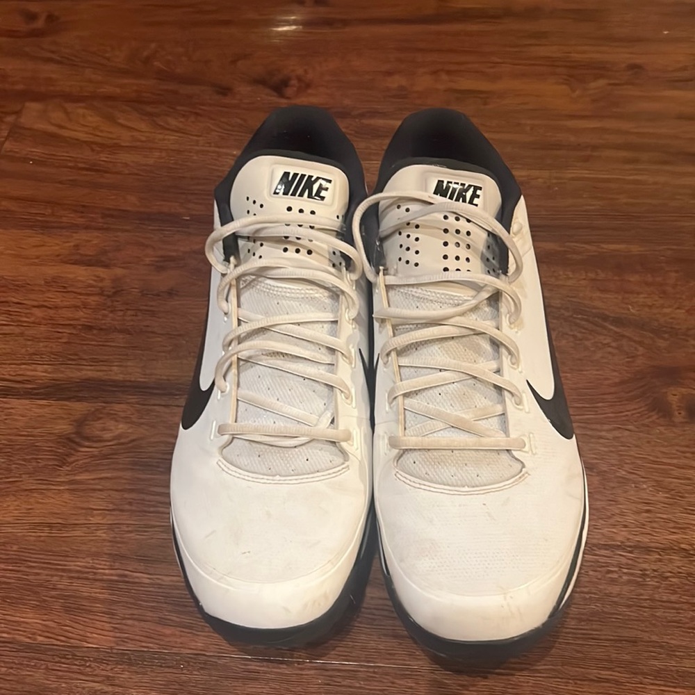 Size 13 Mens Nike shoes